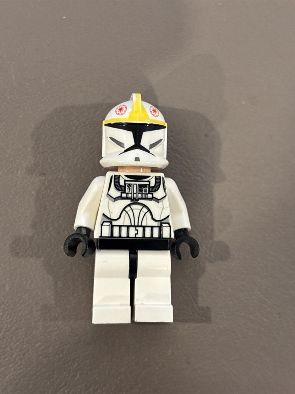 Lego Clone Trooper Pilot (Phase 1) Minifigure #sw0191 Yellow Markings Large Eyes
